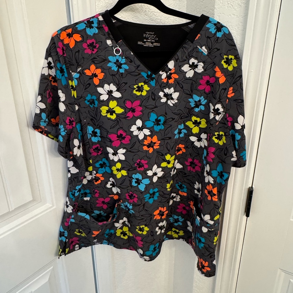 NFINITY Women's Floral Print Top - Multicolor